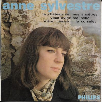 Anne Sylvestre - Le Château De Mes Ancêtres Vinyl Singles Vinyl Zeer Goed / Hoesje Goed "VINYLSINGLES.NL"