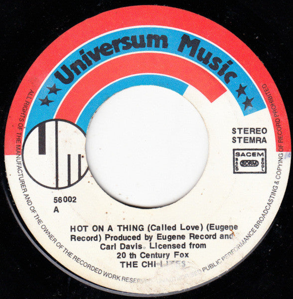 Chi-Lites Featuring Eugene Record - Hot On A Thing (Called Love) 12262 Vinyl Singles Vinyl Goed / Hoes Goed
