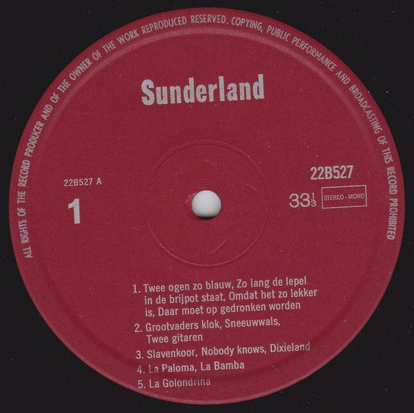 Three Captains - Accordeonpotpourri Internationaal (LP) Vinyl LP Vinyl Goed / Hoes Goed