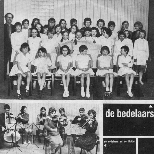 Bedelaars Met De Vedelaars En De Fluiten - De Bedelaars Met De Vedelaars En De Fluiten 22177 Vinyl Singles Vinyl Goed / Hoes Goed