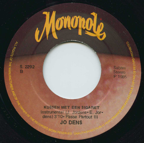 Jo Dens - Küssen mit einer Zigarette 33394
