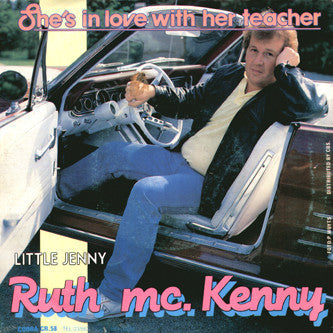 Ruth McKenny - She's In Love With Her Teacher 31705 Vinyl Singles Vinyl Goed / Hoes Goed