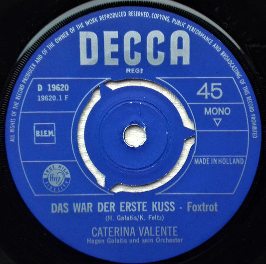 Caterina Valente - Das War Der Erste Kuß 06795 Vinyl Singles Vinyl Goed / Hoes Goed