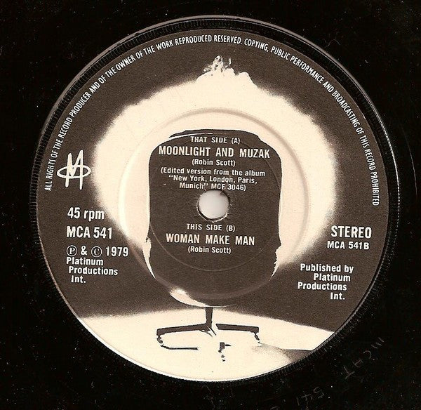 M - Moonlight And Muzak 36220 Vinyl Singles Vinyl Goed / Hoes Goed