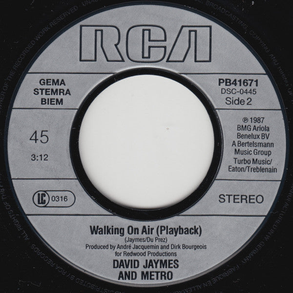 David Jaymes And Metro - Walking On Air 21804 Vinyl Singles Vinyl Goed / Hoes Goed