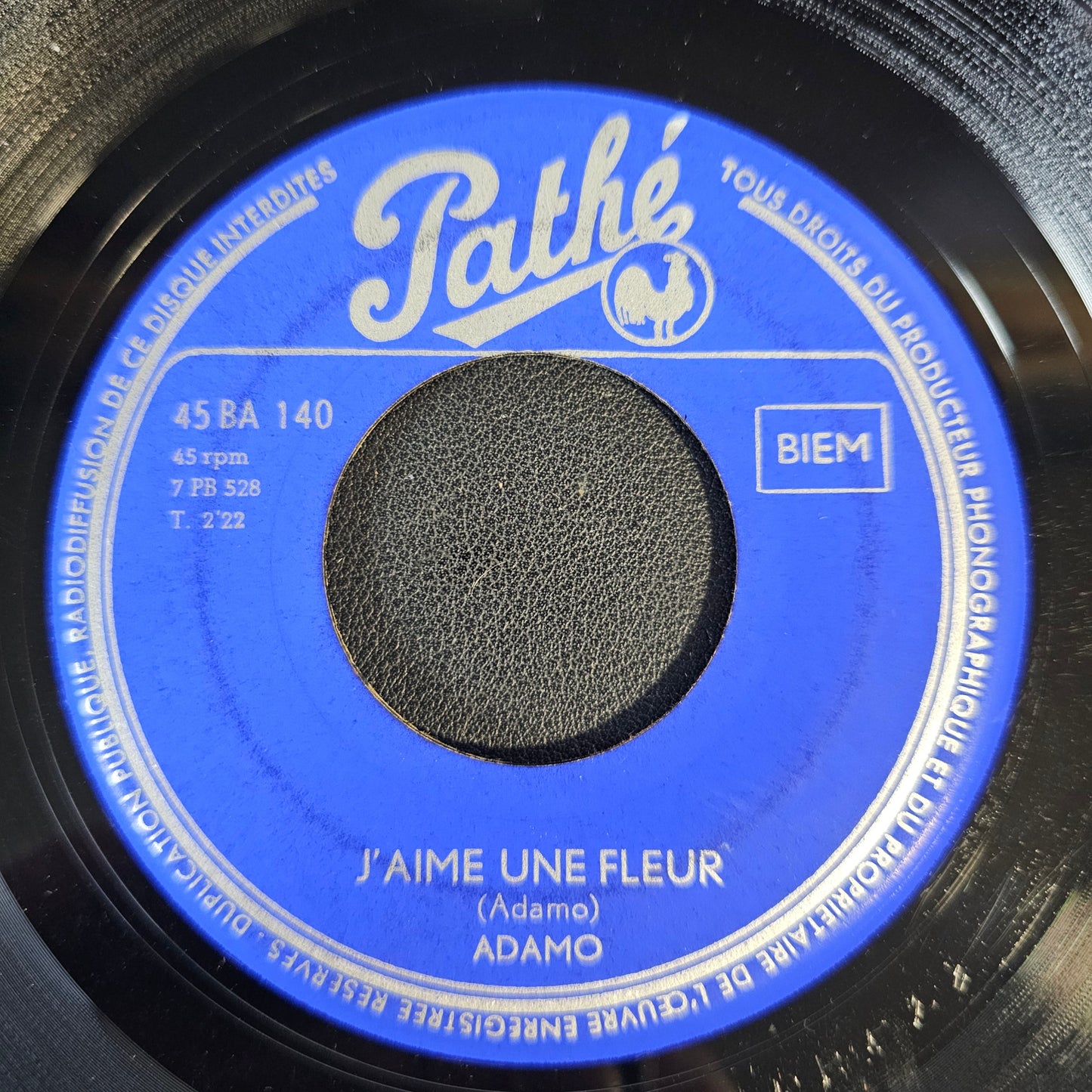 Adamo - J'aime Une Fleur Vinyl Singles Media: VG <br> Sleeve: Generic "VINYLSINGLES.NL"
