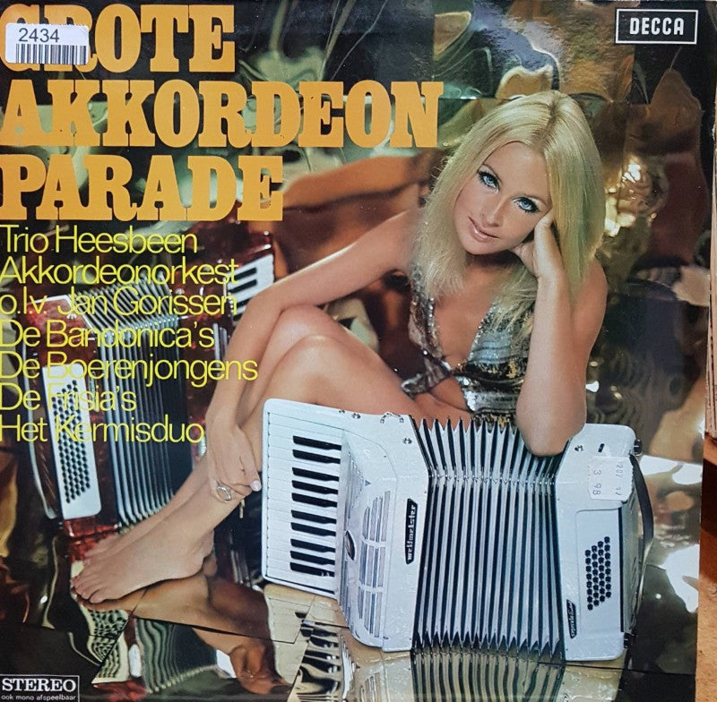 Various - Grote Akkordeon Parade (LP) Vinyl LP Vinyl Goed / Hoes Goed