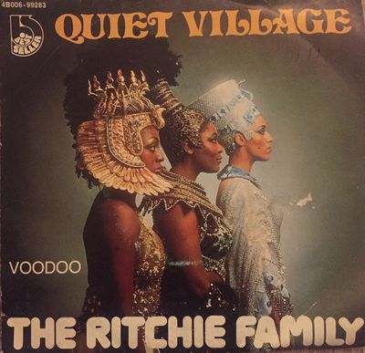 Ritchie Family - Quiet Village Vinyl Singles Vinyl Zeer Goed / Hoesje Goed "VINYLSINGLES.NL"