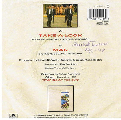 Level 42 - Take A Look Vinyl Singles Vinyl Goed / Hoes Goed