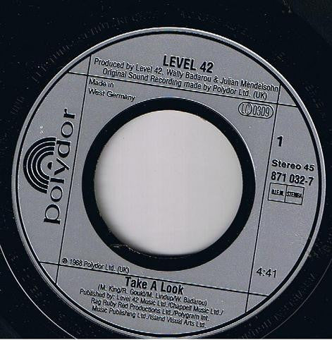 Level 42 - Take A Look Vinyl Singles Vinyl Goed / Hoes Goed
