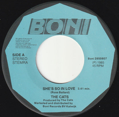 Cats - She's So In Love 40530 Vinyl Singles Vinyl Zeer Goed / Hoesje Goed "VINYLSINGLES.NL"