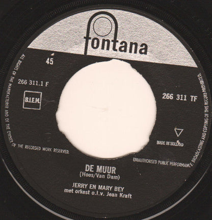 Jerry und Mary Bey – The Wall 05484