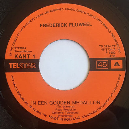 Frederick Velvet - In A Gold Medallion 14927