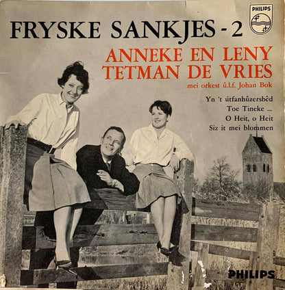 Anneke De Vries, Leny de Vries, Orkest o.l.v. Johan Bok - Fryske Sankjes - 2 Vinyl Singles EP Vinyl Zeer Goed / Hoesje Goed "VINYLSINGLES.NL"