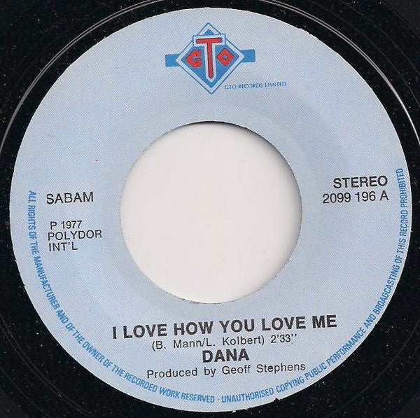 Dana - I Love How You Love Me 33130 Vinyl Singles Vinyl Zeer Goed / Hoesje Goed "VINYLSINGLES.NL"