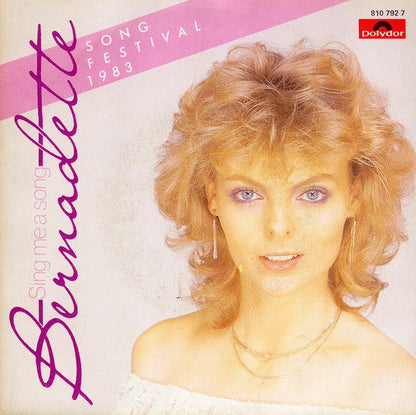 Bernadette - Sing Me A Song 39010 Vinyl Singles Vinyl Goed / Hoes Goed