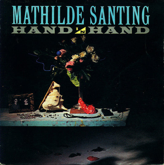 Mathilde Santing – Hand in Hand