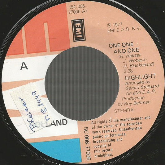 Highlight - One One And One Vinyl Singles Vinyl Zeer Goed / Hoesje Generic "VINYLSINGLES.NL"