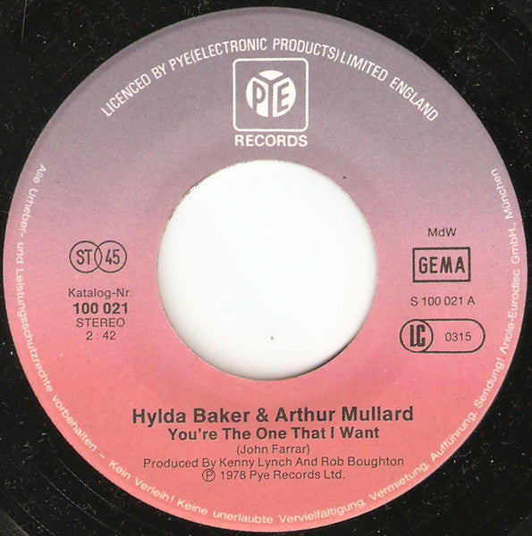 Hylda Baker & Arthur Mullard - You're The One That I Want Vinyl Singles Vinyl Zeer Goed / Hoesje Goed "VINYLSINGLES.NL"