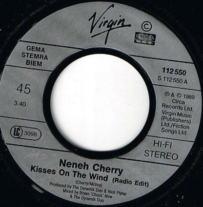 Neneh Cherry - Kisses 17766 Vinyl Singles Vinyl Goed / Hoes Goed