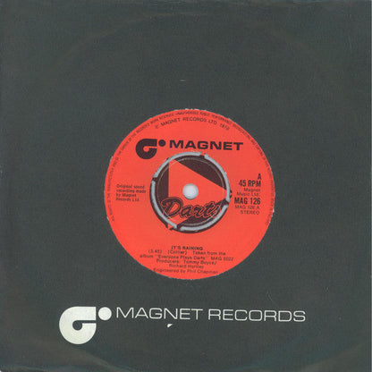 Darts - It's Raining Vinyl Singles Vinyl Zeer Goed / Hoesje Generic "VINYLSINGLES.NL"