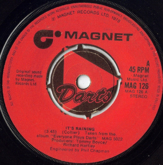 Darts - It's Raining Vinyl Singles Vinyl Zeer Goed / Hoesje Generic "VINYLSINGLES.NL"