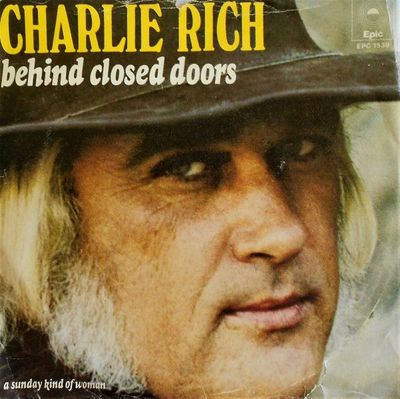 Charlie Rich - Behind Closed Doors Vinyl Singles Vinyl Zeer Goed / Hoesje Goed "VINYLSINGLES.NL"
