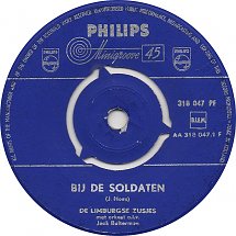 Limburgse Zusjes - Bij de Soldaten 24841