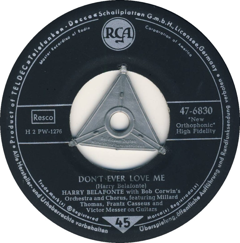 Harry Belafonte - Mama Look At Bubu Vinyl Singles Vinyl Zeer Goed / Hoesje Goed "VINYLSINGLES.NL"