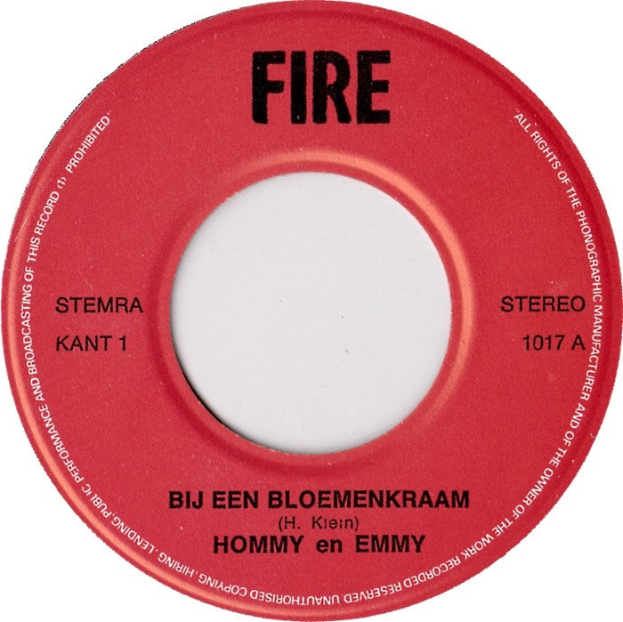 Hommy En Emmy ‎- Bij Een Bloemenkraam Vinyl Singles Vinyl Zeer Goed / Hoesje Goed "VINYLSINGLES.NL"