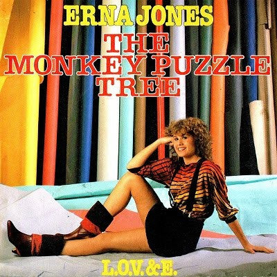 Erna Jones - The Monkey Puzzle Tree Vinyl Singles Vinyl Zeer Goed / Hoesje Goed "VINYLSINGLES.NL"