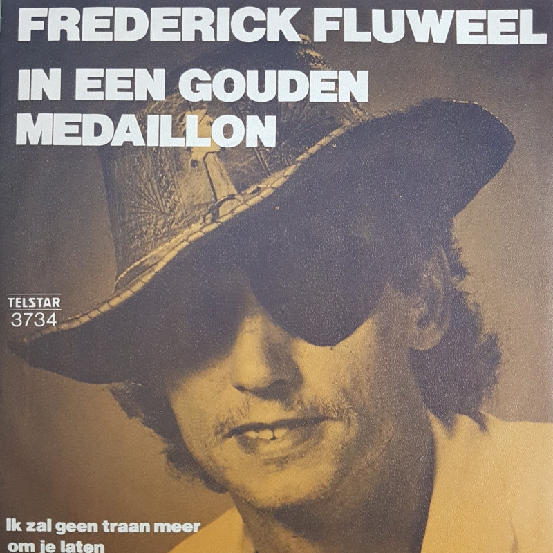 Frederick Velvet - In A Gold Medallion 14927