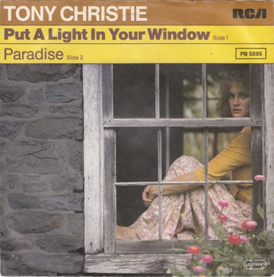 Tony Christie - Put A Light In Your Window Vinyl Singles Vinyl Zeer Goed / Hoesje Goed "VINYLSINGLES.NL"